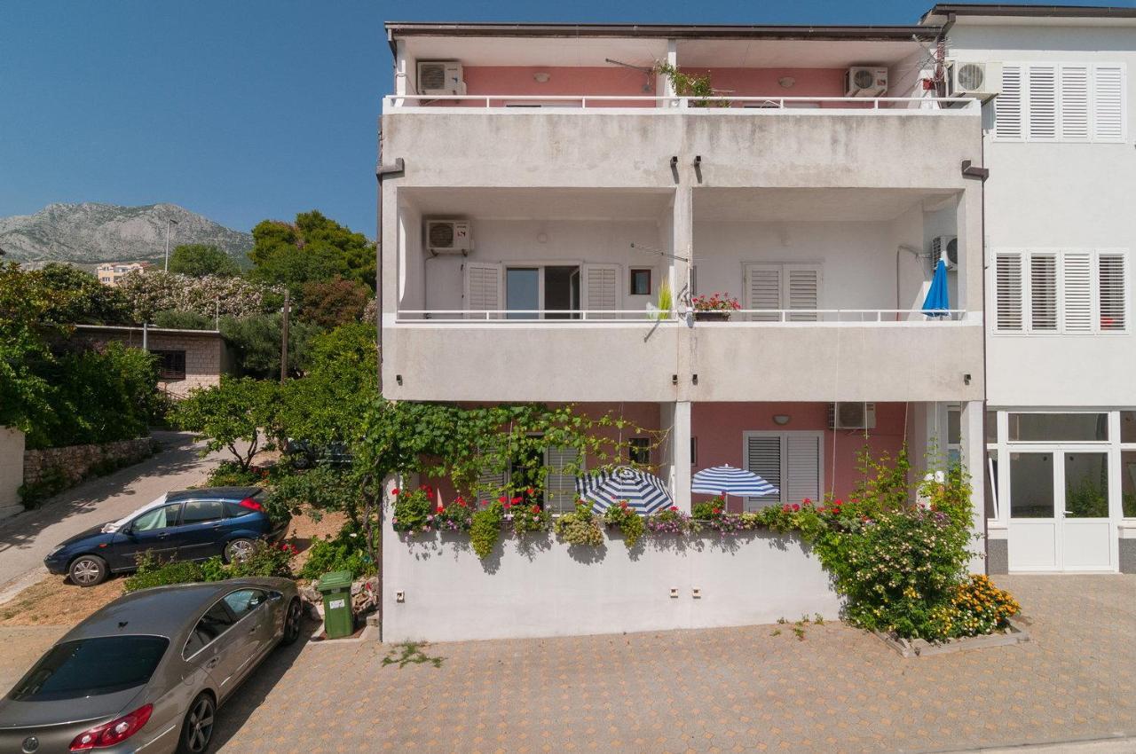 Apartman Neven Подгора Экстерьер фото