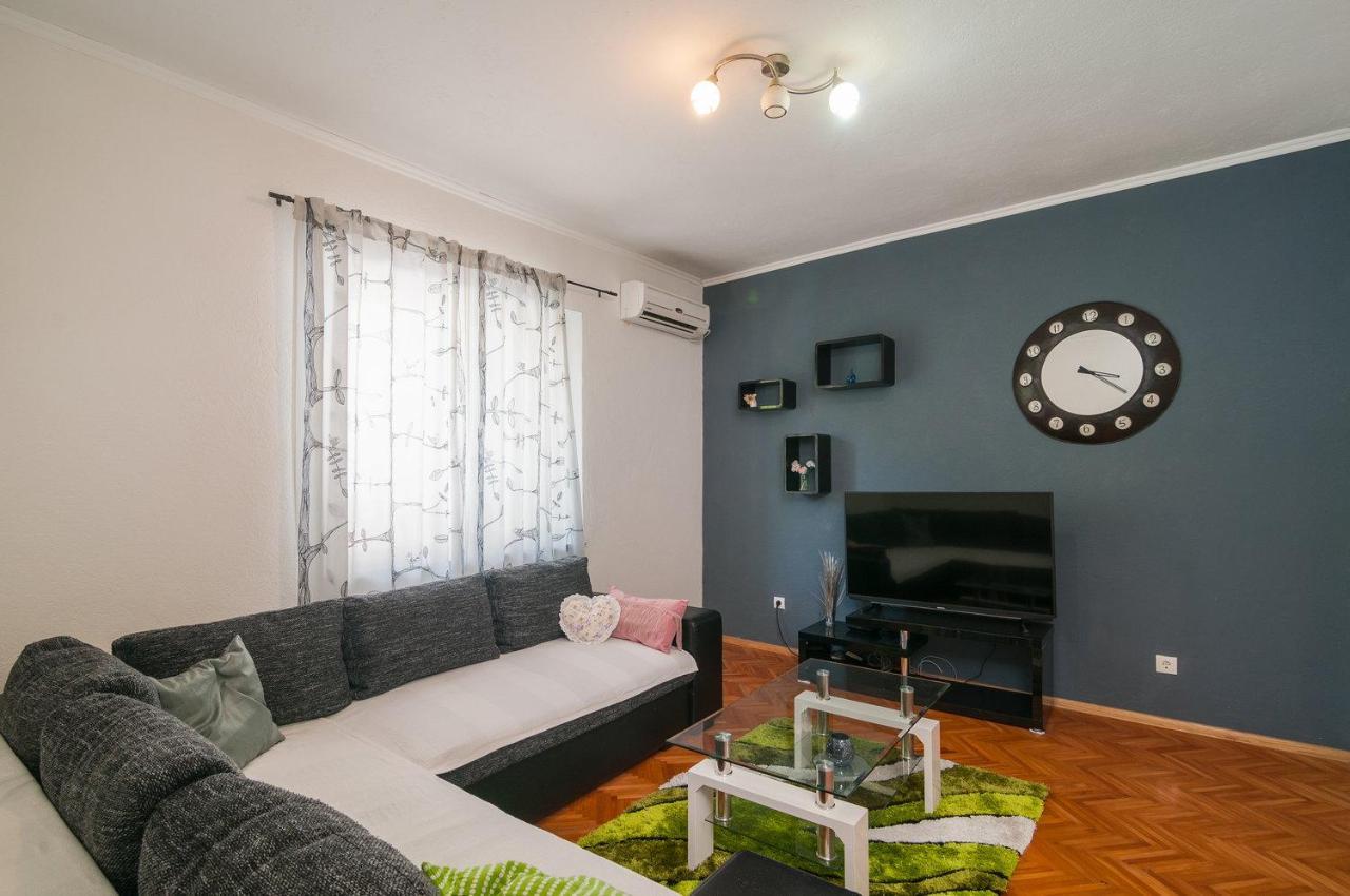 Apartman Neven Подгора Экстерьер фото